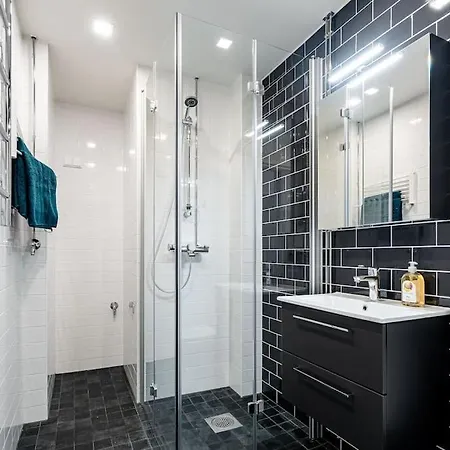 Renovated In Apartament